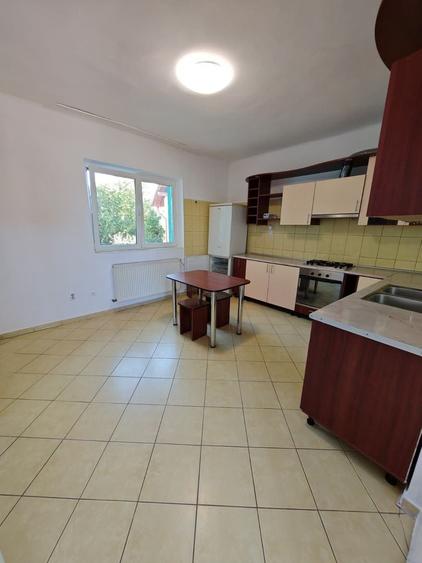 Apartament cu 2 camere decomandat în Griviței