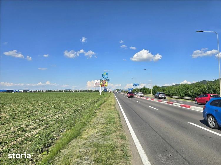 Teren de 18000 mp, în Central