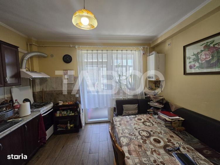 Apartament cu 2 camere decomandat în Central