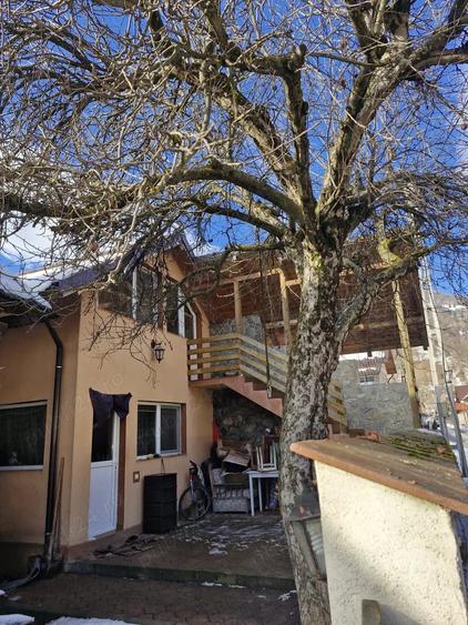 Casă în Ciungetu