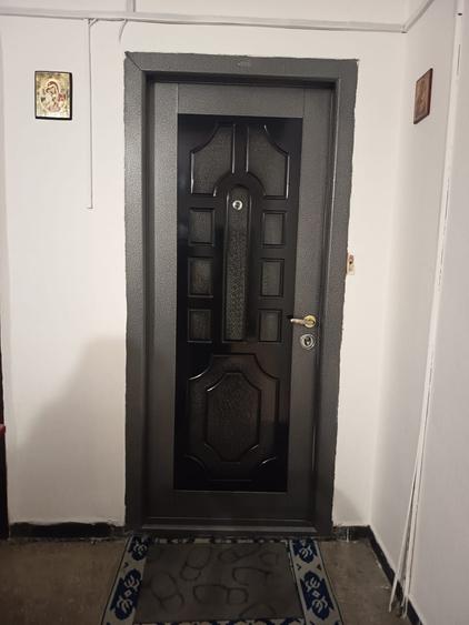 Apartament cu 3 camere decomandat în Ultracentral