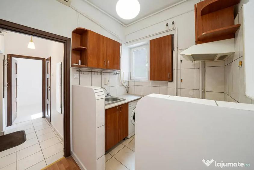 Apartament cu 2 camere semidecomandat în Cișmigiu