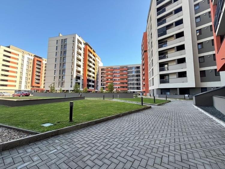 Apartament cu 2 camere decomandat în Aradului