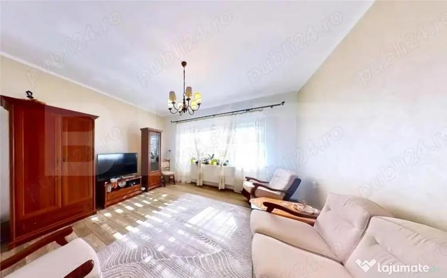 Casă cu 4 camere cu Teren 600 Mp în Unirii