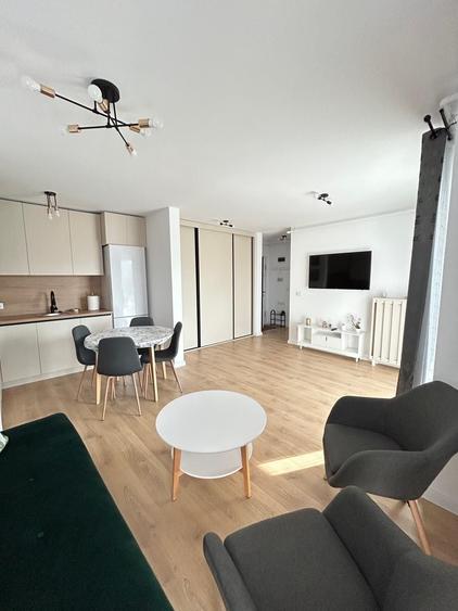 Apartament cu 2 camere decomandat în Cetate