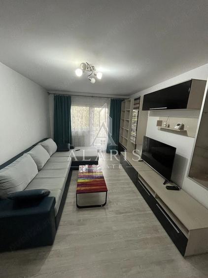 Apartament cu 3 camere decomandat, mobilat în Lipovei