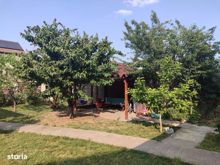 Casă cu 4 camere în Central