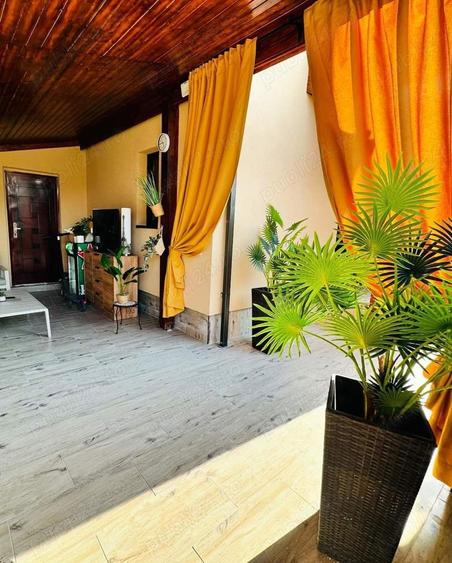 Casă cu 5 camere cu Teren 348 Mp în Giroc