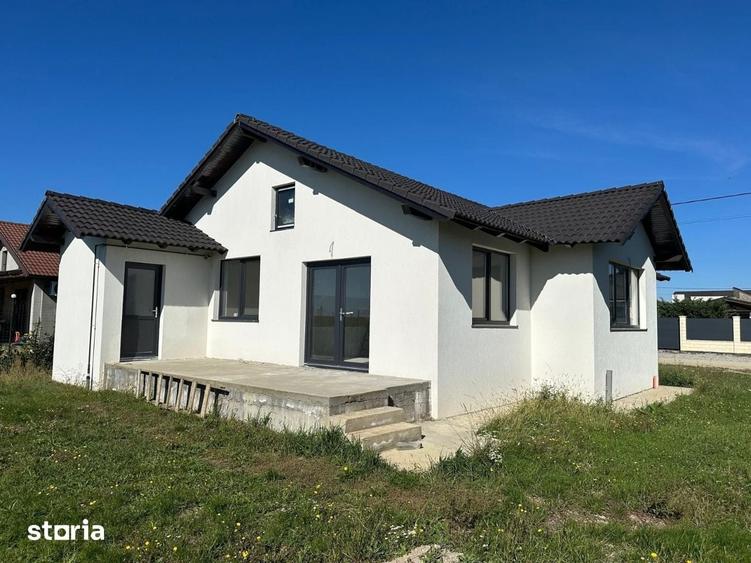 Casă cu 4 camere cu Teren 500 Mp în Sântandrei