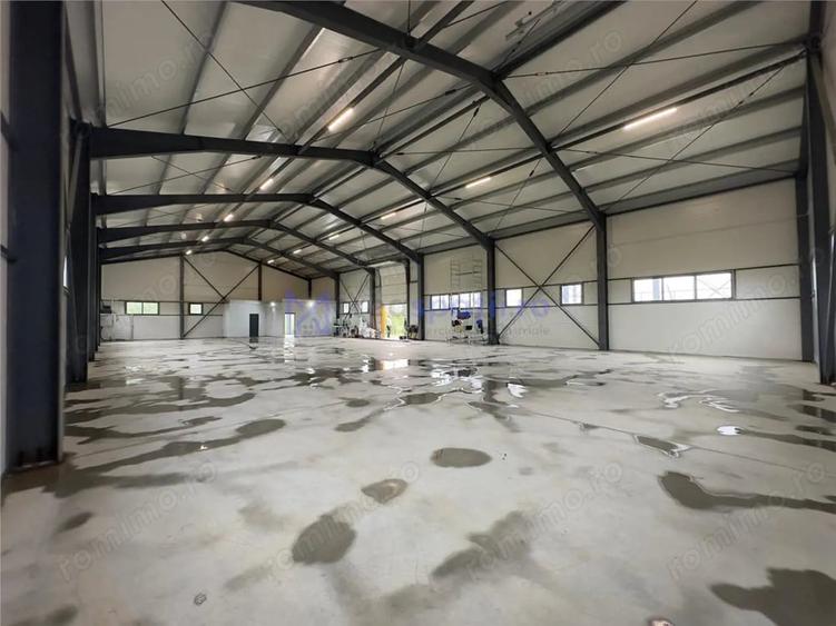 Spațiu comercial, de 583 mp, în Lețcani
