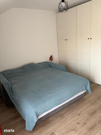 Casă cu 4 camere cu Teren 400 Mp în Central