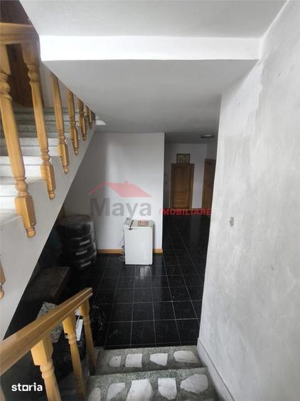 Casă cu 9 camere cu Teren 776 Mp în Ștefan cel Mare