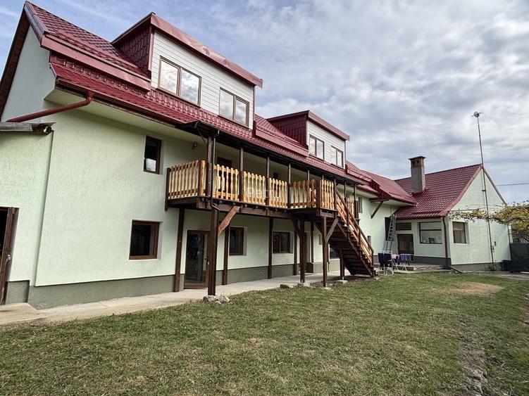 Casa saseasca de vanzare in Vulcan Brasov, teren 2000mp