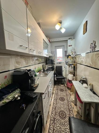 Apartament cu 2 camere semidecomandat, mobilat în Micro 1