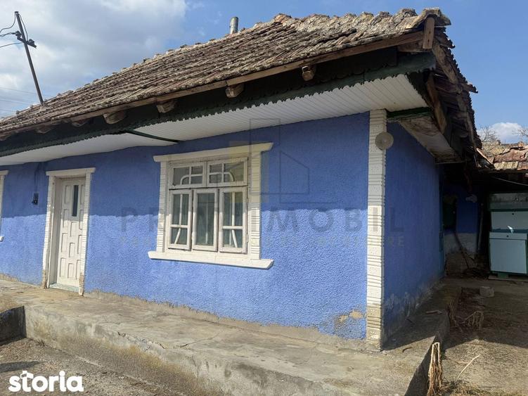 Casă cu 2 camere cu Teren 1191 Mp în Canta