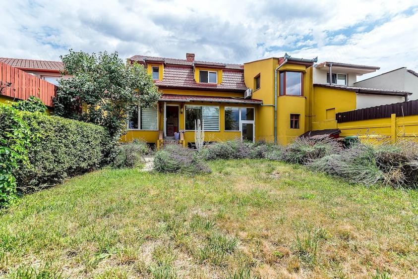 Casă cu 5 camere cu Teren 367 Mp în Pârneava