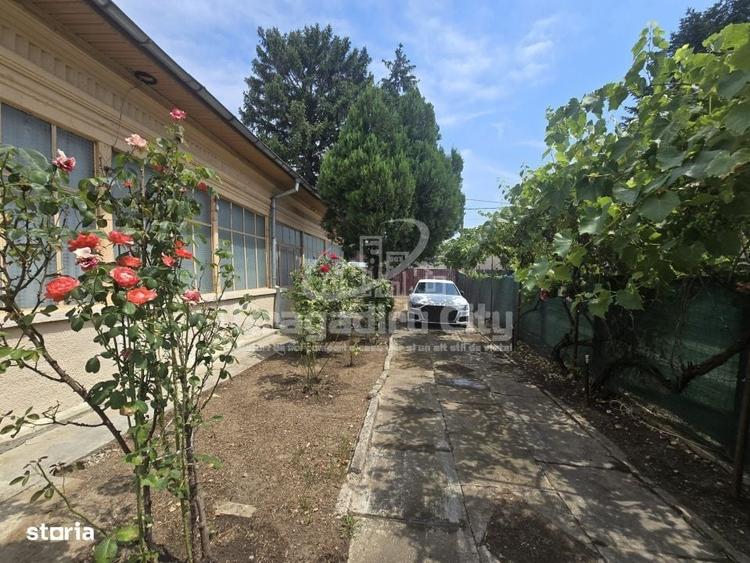 Casă cu 4 camere cu Teren 2553 Mp în Cornetu