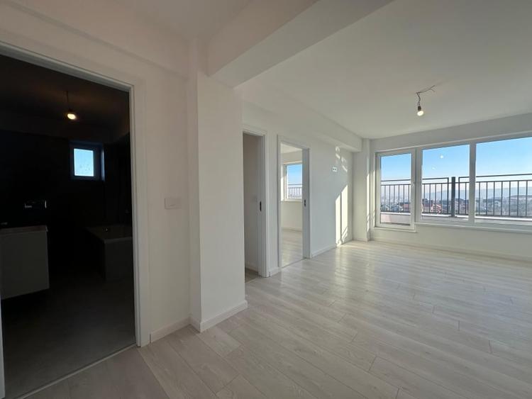 Apartament cu 3 camere decomandat în Popas Păcurari