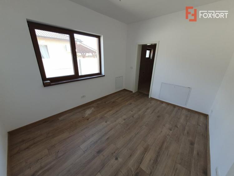 Duplex cu 3 camere cu Teren 325 Mp în Șag