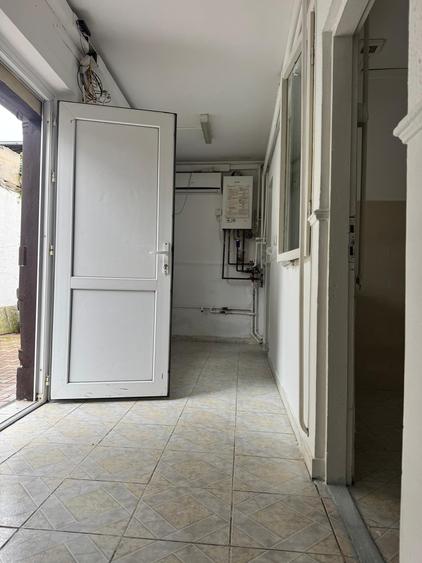 Casă cu 3 camere cu Garaj în Rahova