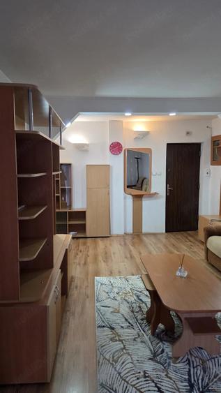 Apartament cu 2 camere decomandat în Kiseleff