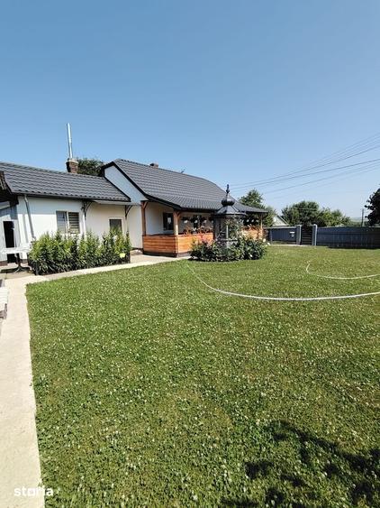 Casă cu 3 camere cu Teren 1500 Mp în Verești