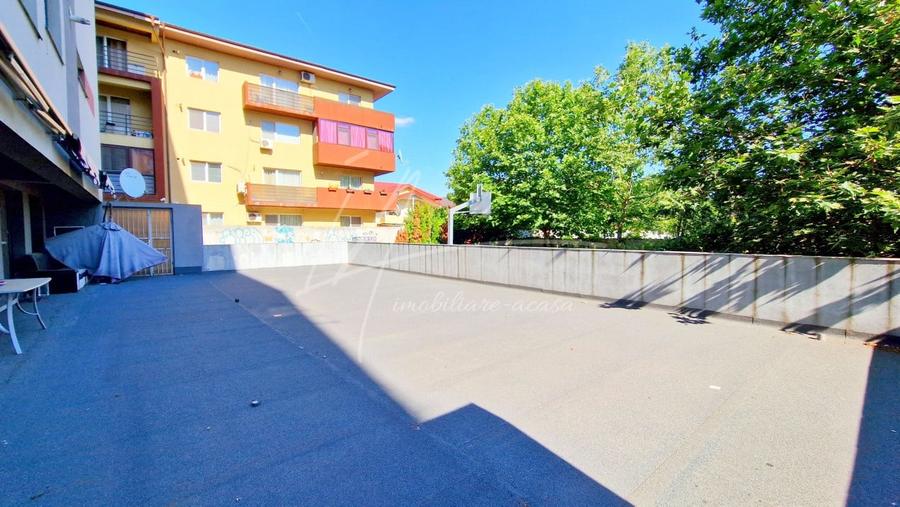 Apartament cu 5 camere circular, mobilat în Prelungirea Ghencea