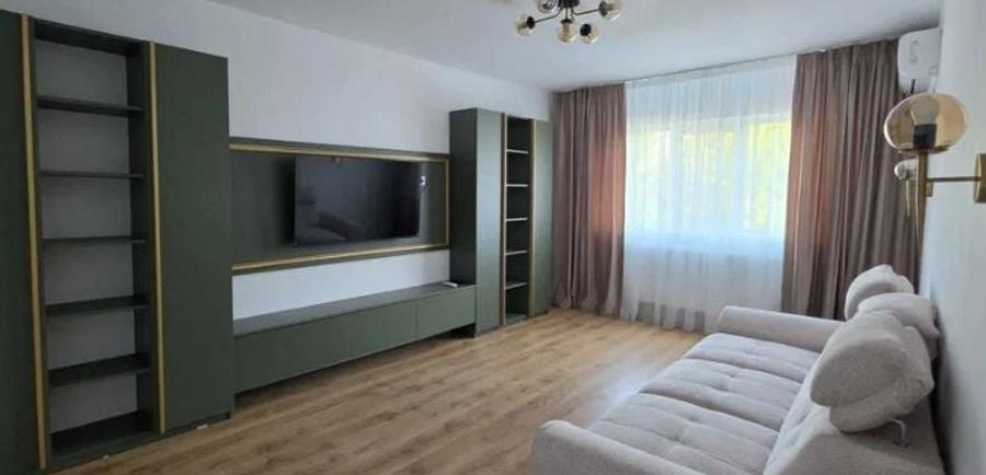 Apartament cu 2 camere decomandat, mobilat în Tineretului — fotografia 2