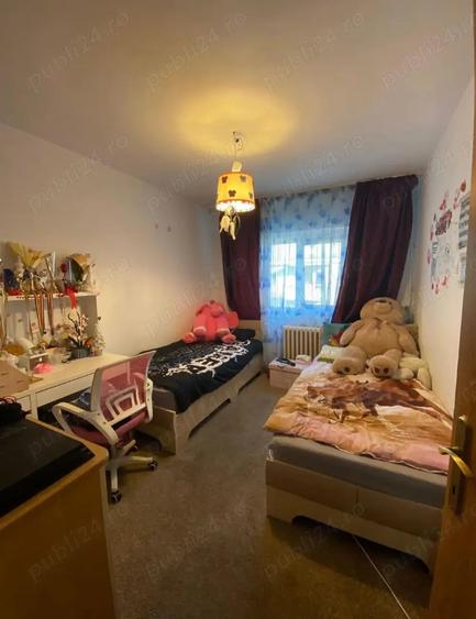Apartament cu 3 camere decomandat în Sălăjan