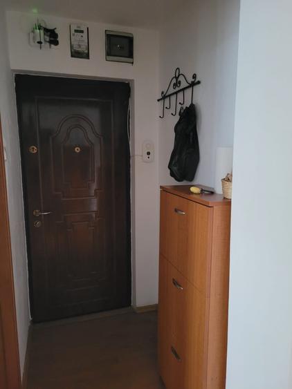 Apartament cu 2 camere semidecomandat în Brâncoveanu