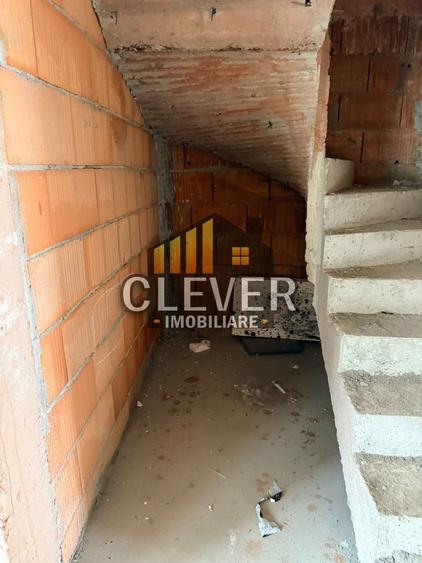 Duplex cu 4 camere cu Canalizare în Splaiul Unirii