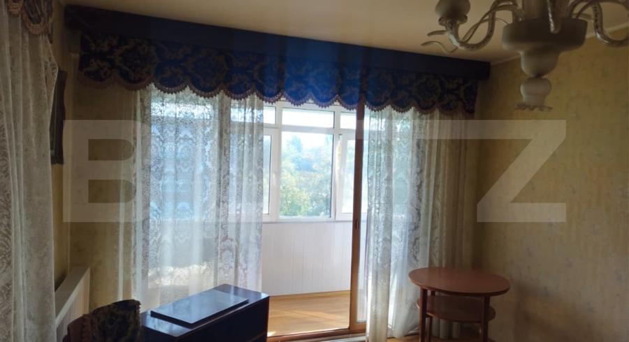 Apartament cu 3 camere decomandat, mobilat în Micro 39