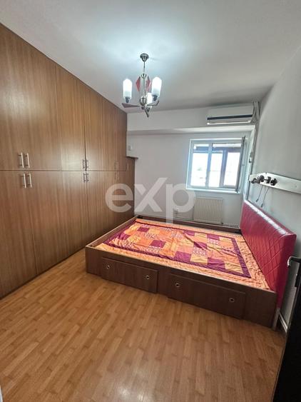 Apartament cu 3 camere decomandat, mobilat în Ultracentral