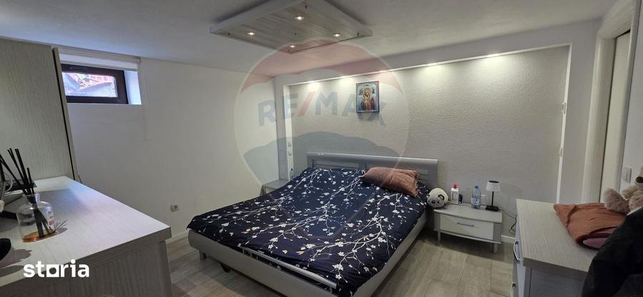 Apartament cu 3 camere, mobilat în Central
