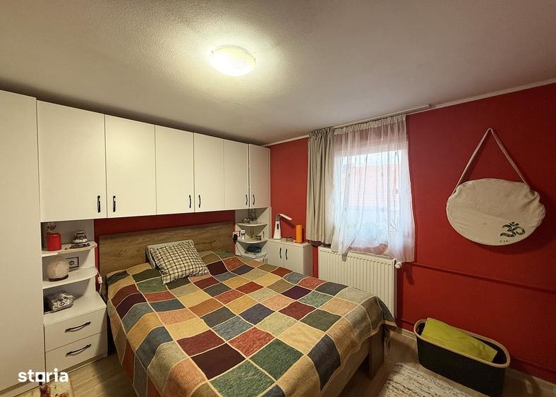 Casă cu 4 camere în Decebal