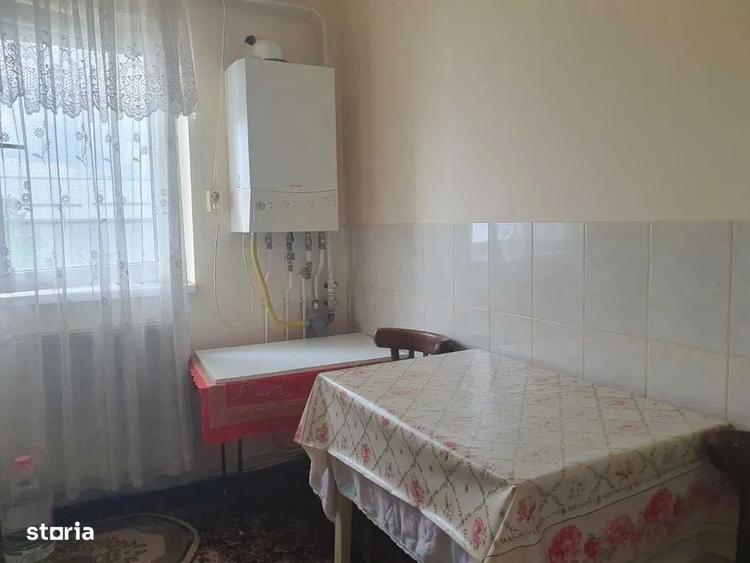 Apartament cu 2 camere semidecomandat în Brazda lui Novac