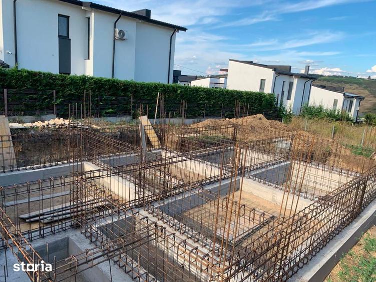 Casă cu 3 camere cu Teren 400 Mp în Păcurari