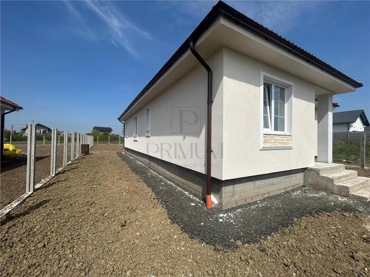 Casă individuală cu 4 camere cu Teren 526 Mp în Șag