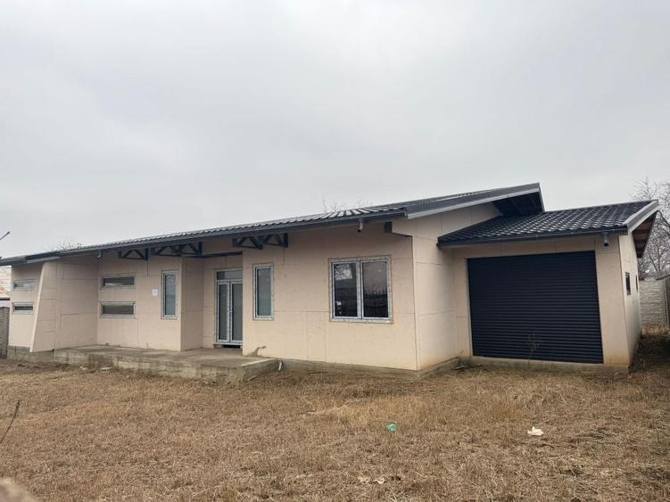 Casă cu 4 camere în Oreavul