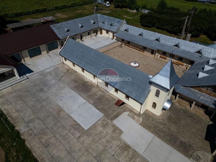 Special property de 1,152 mp de vânzare în Onești cartier Borzești