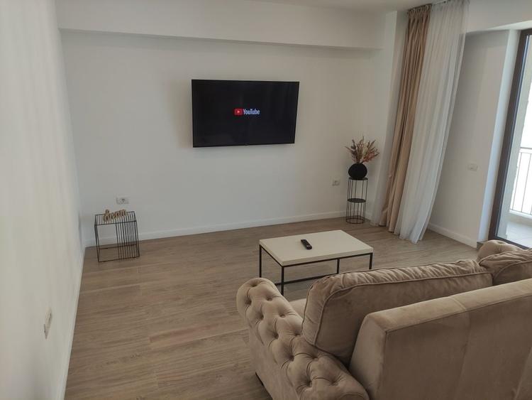 Apartament cu 2 camere decomandat în Exterior Vest