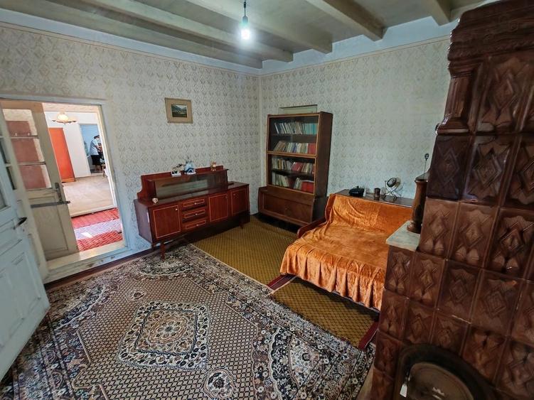 Casă cu 3 camere cu Teren 1000 Mp în Central