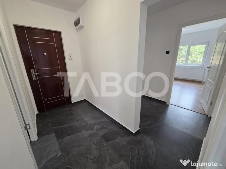 Apartament cu 4 camere decomandat în Central