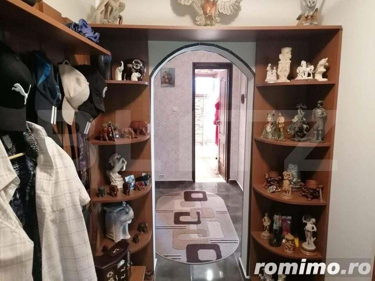 Casă cu 8 camere cu Teren 550 Mp în Bârnova
