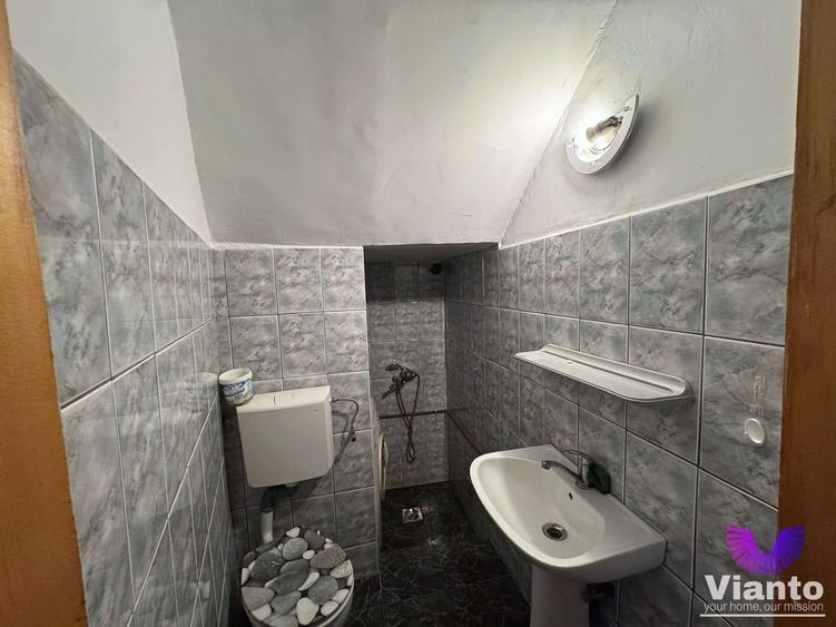 Apartament cu 4 camere decomandat, mobilat în Ștrand