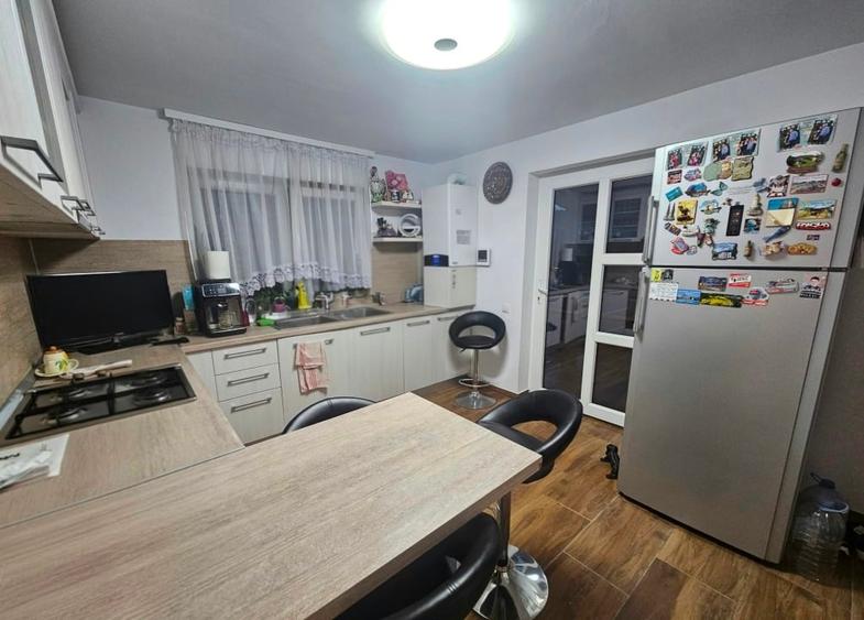 Casă individuală cu 4 camere cu Teren 1260 Mp în Central