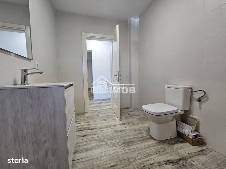 Spațiu comercial, de 280 mp, în Valea