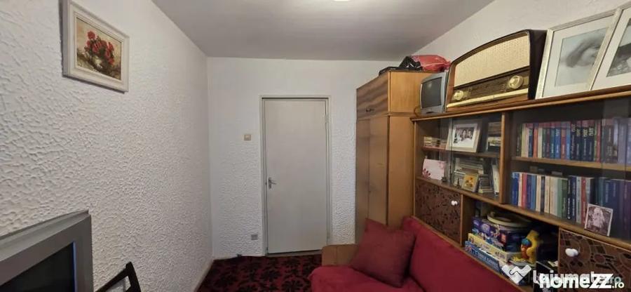 Apartament cu 4 camere decomandat în Baraolt
