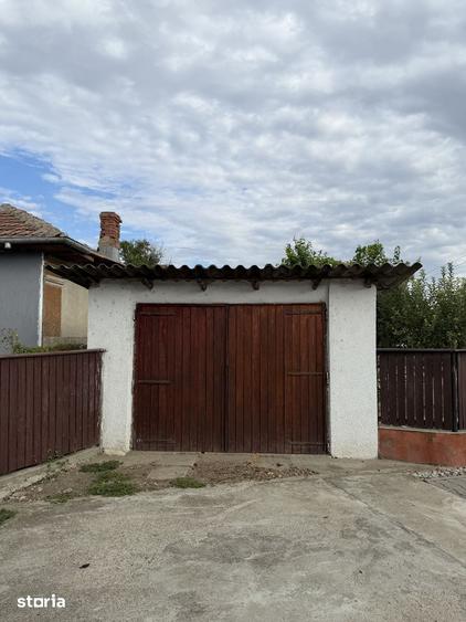Casa spa?ioasa 8 camere, curte 817 mp, pozi?ie centrala, Hera?ti - 8