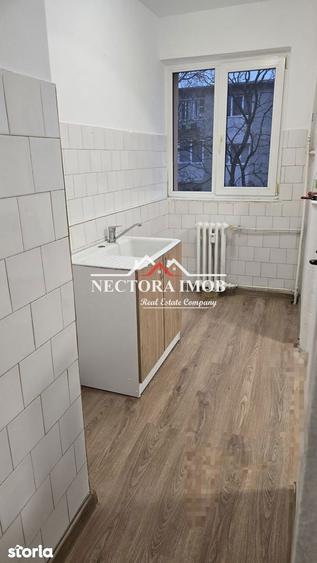 Apartament cu 3 camere semidecomandat în Central